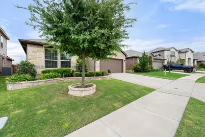 15860 Farringdon Street, Fort Worth, TX 76247 - Photo 2