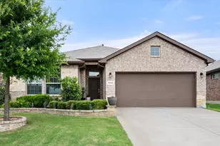 15860 Farringdon St, Fort Worth, TX 76247 - Photo 2