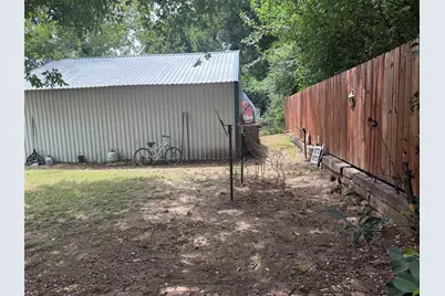 643 E South Street, Whitesboro, TX 76273 - Photo 32