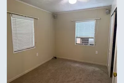643 E South Street, Whitesboro, TX 76273 - Photo 28