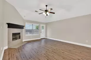 7612 Truchard Dr, Fort Worth, TX 76179 - Photo 10