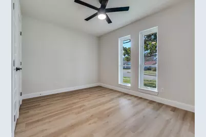 9008 Flicker Lane, Dallas, TX 75238 - Photo 20