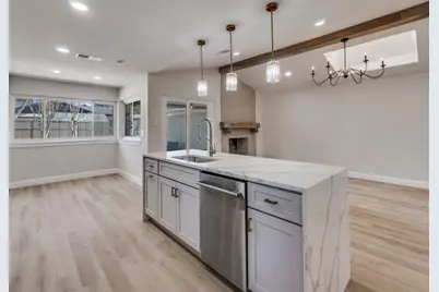 9008 Flicker Lane, Dallas, TX 75238 - Photo 14