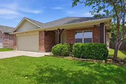 5800 Blue Ribbon Road, Fort Worth, TX 76179 - Photo 4