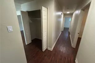 2008 Bradford Dr, Arlington, TX 76010 - Photo 16