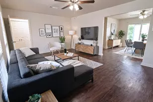2008 Bradford Dr, Arlington, TX 76010 - Photo 2
