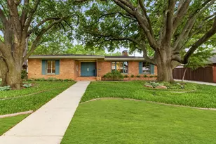 3822 Fairfax Ave, Dallas, TX 75209 - Photo 1