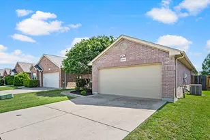 6440 Geneva Ln, Fort Worth, TX 76131 - Photo 2