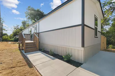 1121 Pawnee Trail, Granbury, TX 76048 - Photo 24