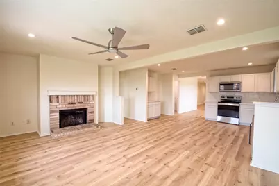 1501 Fieldstone Drive, Little Elm, TX 75068 - Photo 12