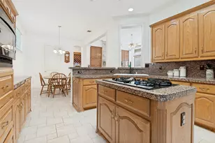 8619 Royalbrook Ct, Dallas, TX 75243 - Photo 10