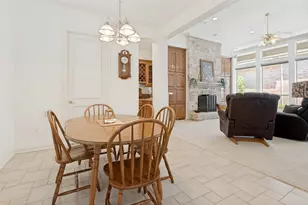 8619 Royalbrook Ct, Dallas, TX 75243 - Photo 14