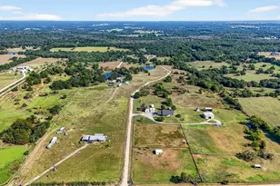 437 Co Rd 292, Collinsville, TX 76233 - Photo 18