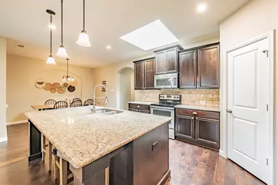 525 Foxcraft Drive, Fort Worth, TX 76131 - Photo 6