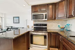 6211 W Northwest Hwy, Dallas, TX 75225 - Photo 12