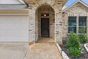 3909 Cliffside Dr, Denton, TX 76208 - Photo 4