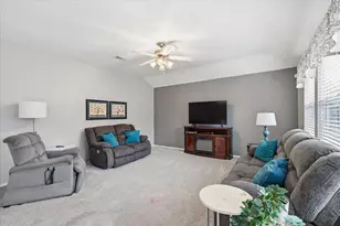 3909 Cliffside Dr, Denton, TX 76208 - Photo 12