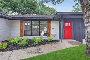 410 Nottingham Dr, Irving, TX 75061 - Photo 2