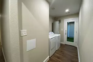 804 N Broughton St, Sherman, TX 75090 - Photo 8