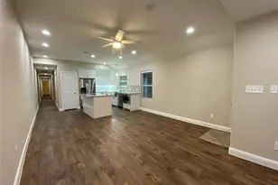 804 N Broughton St, Sherman, TX 75090 - Photo 2