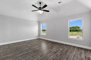 1045 Uplift Dr, Weatherford, TX 76087 - Photo 10