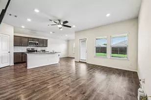 904 Alton Dr, Aubrey, TX 76227 - Photo 6