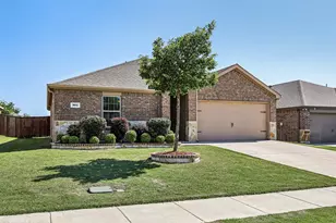 904 Alton Dr, Aubrey, TX 76227 - Photo 1