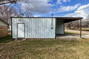 206 E 3rd St, Tolar, TX 76476 - Photo 18
