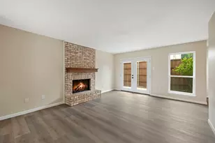 2671 Via Del Mar, Carrollton, TX 75006 - Photo 2