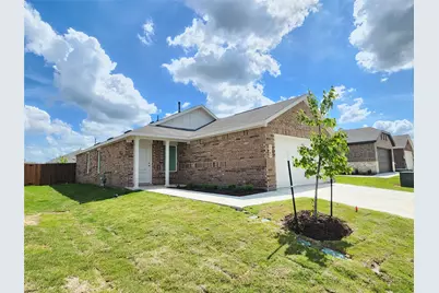 1043 Birkdale Drive, Ennis, TX 75119 - Photo 10