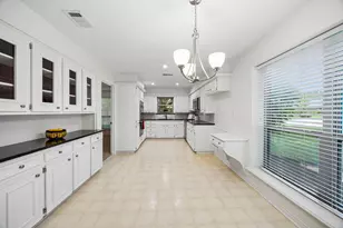 2218 Acacia St, Richardson, TX 75082 - Photo 12