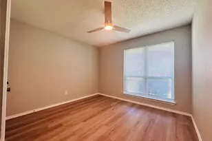 3117 Kingswood Dr, Garland, TX 75040 - Photo 12