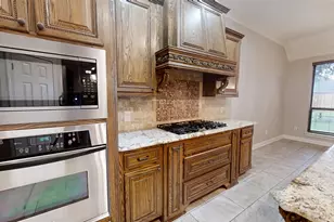 3722 Cove Timber Ave, Granbury, TX 76049 - Photo 12
