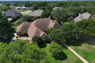 3722 Cove Timber Ave, Granbury, TX 76049 - Photo 2