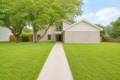 700 NW Barbara Lane, Burleson, TX 76028 - Photo 2