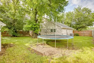 700 NW Barbara Ln, Burleson, TX 76028 - Photo 38