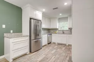 700 NW Barbara Ln, Burleson, TX 76028 - Photo 12