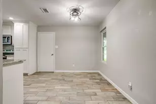 700 NW Barbara Ln, Burleson, TX 76028 - Photo 10