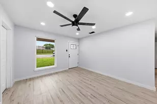 3842 Soft Wind Dr, Dallas, TX 75241 - Photo 4
