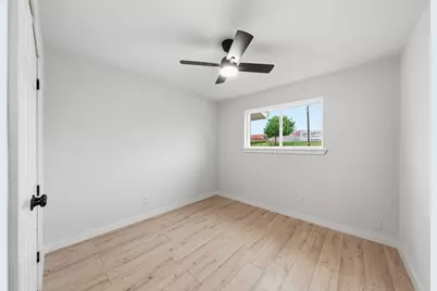 3842 Soft Wind Drive, Dallas, TX 75241 - Photo 16