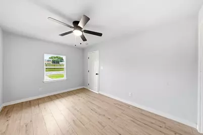 3842 Soft Wind Drive, Dallas, TX 75241 - Photo 8