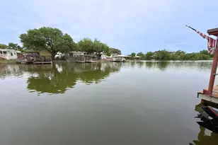 419 Brazos Harbor Dr, Granbury, TX 76048 - Photo 2