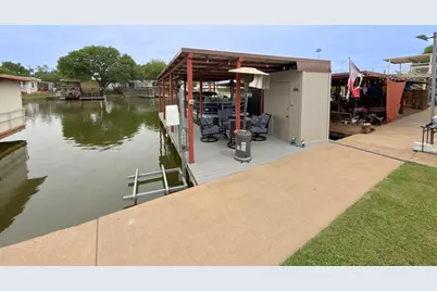419 Brazos Harbor Drive, Granbury, TX 76048 - Photo 16