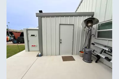 419 Brazos Harbor Drive, Granbury, TX 76048 - Photo 14
