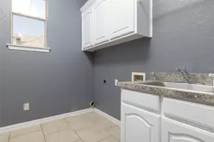 8105 Thornwood Dr, North Richland Hills, TX 76182 - Photo 34