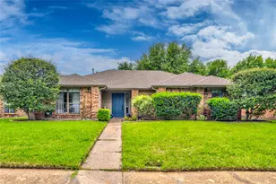 2002 Lansdown Dr, Carrollton, TX 75010 - Photo 1