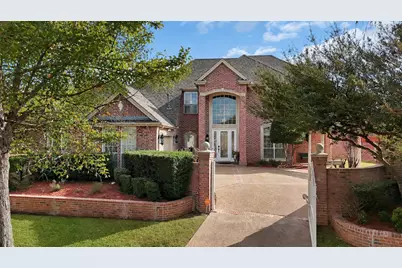 5605 Bailey Court, Arlington, TX 76017 - Photo 2