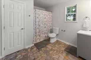 1408 E Lake Dr, Gladewater, TX 75657 - Photo 36
