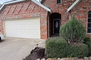 8704 Corral Cir, Fort Worth, TX 76244 - Photo 4