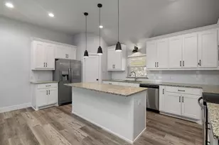 400 Leuty St, Justin, TX 76247 - Photo 10